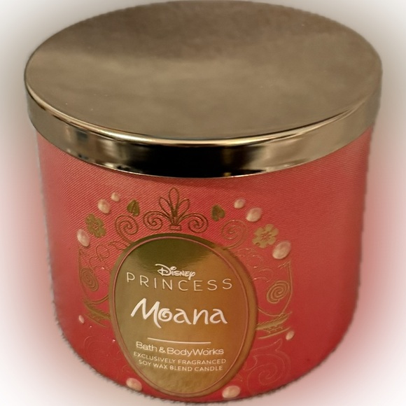Bath & Body Works Princess Moana Candle - Red and Gold - Picture 3 of 5